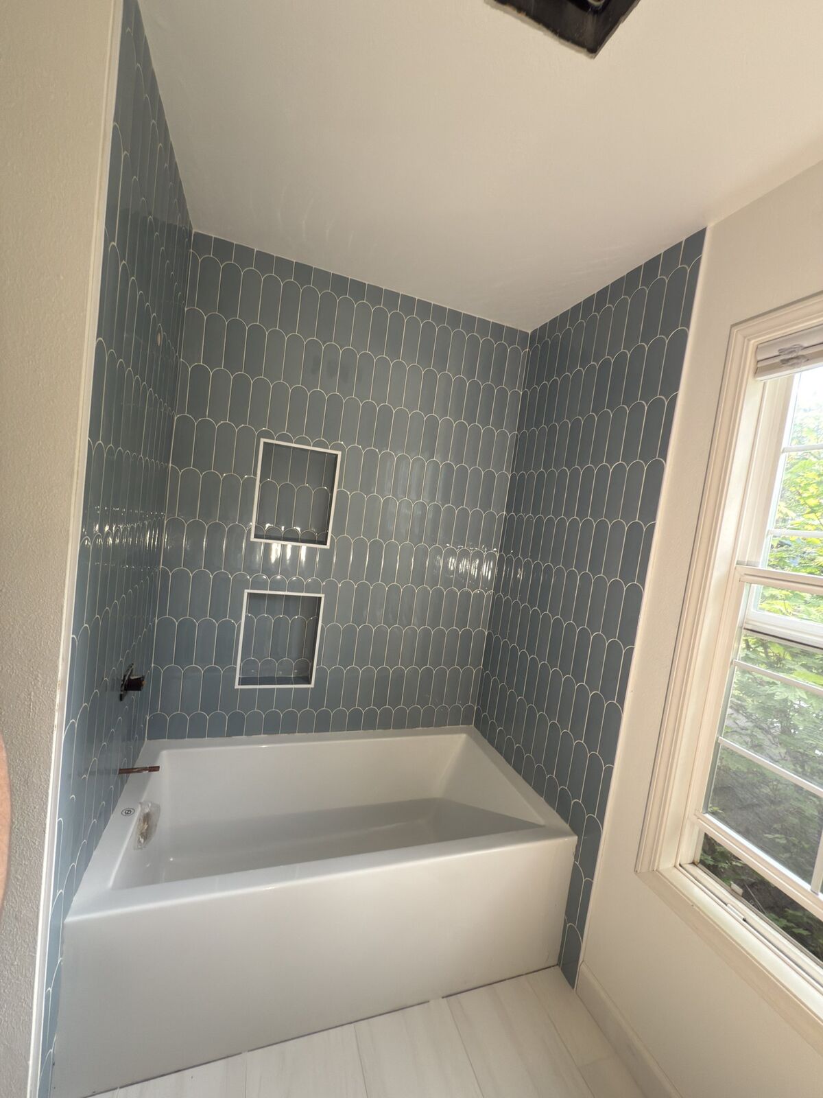 Tub surround · Vancouver, WA